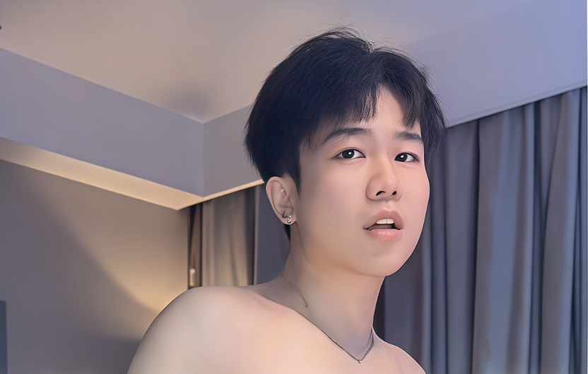 俊熙与直男帅哥多人激情之夜 激烈缠绵到腿软